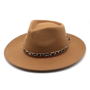 Retro khaki wool fedora hat with leopard print band and wide brim for winter fashion