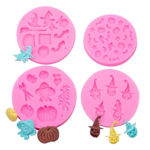 Set da 4 stampi in silicone per Halloween con forme di zucca, strega e pipistrello