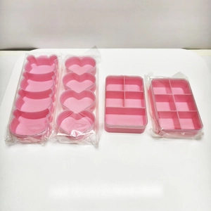 Pink compartmentalized plastic organizer boxes for jewelry beads with dustproof lids