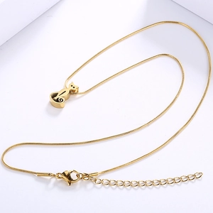 Cute gold-plated stainless steel cat pendant necklace with snake chain for women