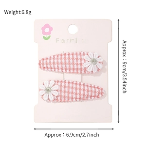 Daisy flower hair clips with pink and white checkered fabric for girls hair styling