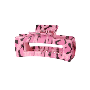 Detail view of 10.5cm large rectangular hair claw clip with pink leopard print patterns