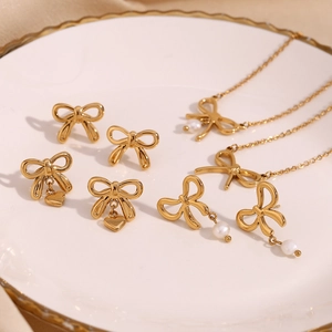Stainless Steel 18K Gold Plated Freshwater Pearl Bow Heart Pendant Necklace Fashion Stud Earrings Women Jewelry Set
