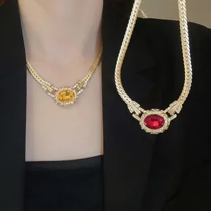 Vintage Oval Gemstone Pendant Necklace Alloy Rhinestone Inlaid Snake Bone Chain Elegant Jewelry For Women Gift
