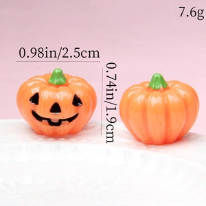 Detailed view of Halloween glowing pumpkin charms with size and weight measurements