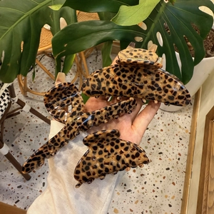 Acetate Leopard Print Hair Claw Clip Tortoiseshell Large Shark Clip For Women Strong Hold Hair Accessories
