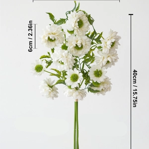 Detailed view of artificial white daisy bouquet with 40cm height and 6cm flower head size