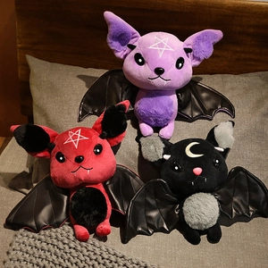 Gothic Bat Plush Toy Soft Demon Doll With PU Leather Wings And Star Moon Embroidery Halloween Decoration Gift For Kids