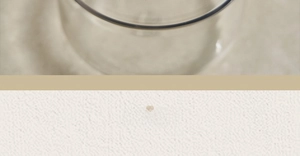 Detailed close-up showing the smooth rounded corners of the portable glass travel cup