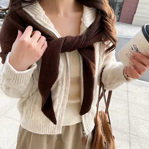 Französischer Vintage-Dreiecksschal einfarbig für stilvolle herbst winter schicht-looks