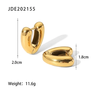 Chunky 18K gold plated heart earrings in geometric stainless steel with size dimensions