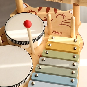 Set di strumenti musicali Orff in legno a forma di gatto con tamburi e xilofono colorato