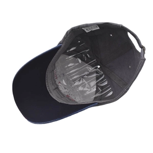 Internal structure of washed cotton baseball cap with adjustable metal buckle and label