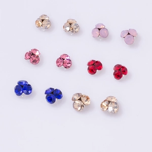 Three-stone crystal nail art charms in multiple colors with metallic base for DIY manicure
