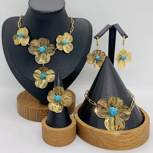 Vintage Gold Plated Stainless Steel Flower Petal Necklace Bracelet Earrings Ring For Women Elegant Inlaid Beads