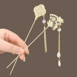 Golden Chinese fan and auspicious cloud hairpins with tassels and pearls set