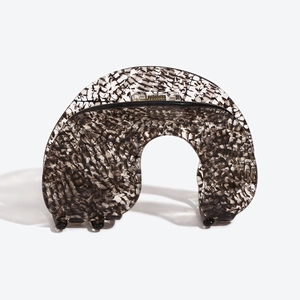 Pince à cheveux vintage en acétate avec motif géométrique noir et blanc élégant