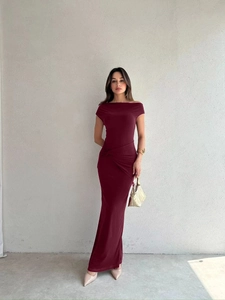 Elegant wine red off-shoulder slim fit dress with waist ruching and side split design