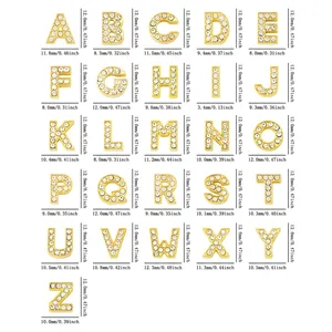 Set di 26 ciondoli a forma di lettere metalliche per nail art DIY e decorazioni