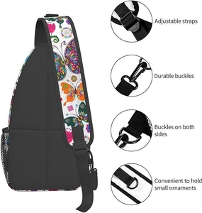 Détail de la bandoulière réglable, boucle durable et anneau en D sur le sac en mesh noir