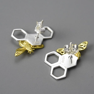 Creative S925 sterling silver honeycomb bee stud earrings with gold and silver finish