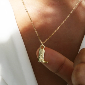 Western Cowboy Boot Pendant Necklace Brass 18K Gold Plated Retro Personalized Jewelry For Women Fashion Accessory Gift