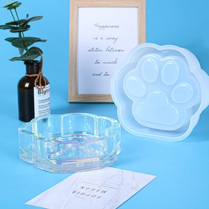 Iridescent cat paw resin ashtray and translucent silicone mold for DIY crafts