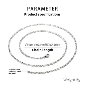 Detail of silver stainless steel paperclip chain with 550mm length and 2.4mm width specs