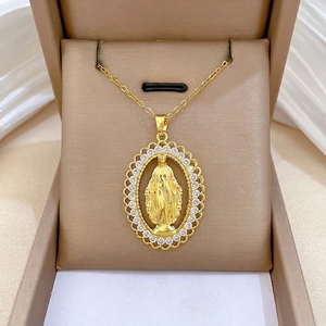 Virgin Mary Pendant Necklace Gold Plated Stainless Steel Chain Copper Cubic Zirconia Religious Jewelry Vintage Portrait Accessory