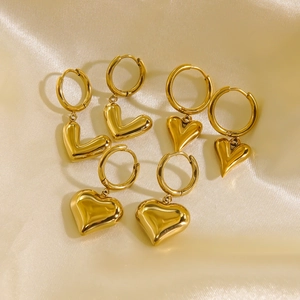 Stainless Steel Heart Shaped Hoop Earrings 14K Gold Plated Ins Style Lightweight Luxury Valentine's Day Jewelry For Women