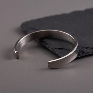 Polished 8mm silver titanium steel oval open cuff bracelet for men on stone plate