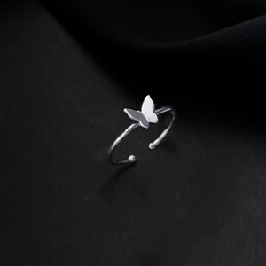 Elegant 925 silver plated butterfly open ring with adjustable minimalist metal band