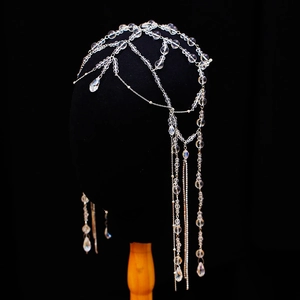 Copricapo da sposa scintillante con nappe in cristallo e perline per acconciatura