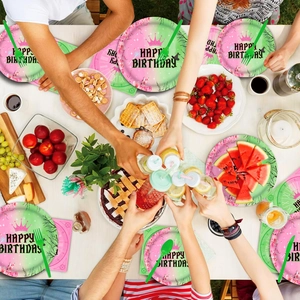 Wicked-Themenparty-Geschirrset in Rosa und Grün mit Happy Birthday-Papptellern und Servietten