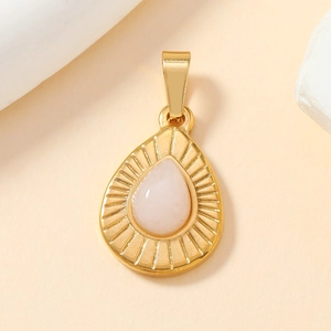 Pendentif goutte doré avec pierre rose et texture soleil pour création de bijoux DIY