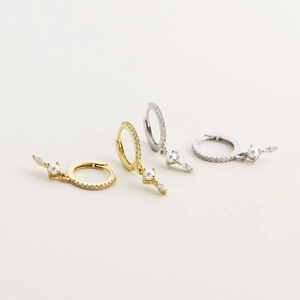 Elegant S925 silver hoop earrings with shimmering rhinestones and pearl pendants