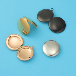 Polished round 316L stainless steel lockets in gold, black, rose gold and silver
