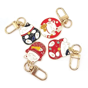 Lucky Cat Keychain Alloy Enamel Maneki Neko Bag Pendant Japanese Style Fortune Accessory Gift For Women Men