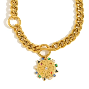 Collier maille cubaine plaqué or 18 carats avec pendentif boussole zircon et fermoir en T