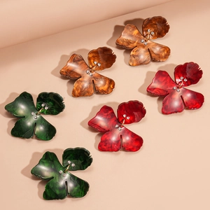 Retro resin flower stud earrings set with marble texture and delicate crystal center