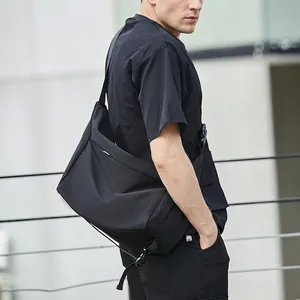 Borsa Messenger Uomo Impermeabile Tessuto Oxford Grande Capacità Streetwear Borsa Tracolla Stile Giapponese Borsa Spalla Casual