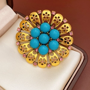 Flower Brooch Pin Vintage Hollow Alloy Gold Base Resin Beads Pink Rhinestone Bohemian Retro Jewelry For Women