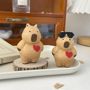 Figurines de capybara en résine sculptées à la main avec cœurs pour la déco