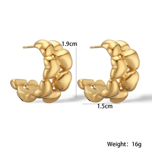 18K gold plated C-shaped heart earrings for women with size measurements 1.9cm by 1.5cm