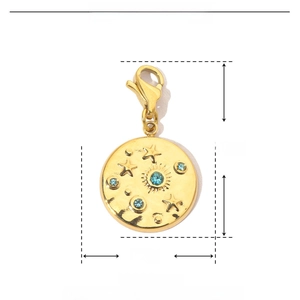 Dettaglio ciondolo dorato sole luna stella con strass blu e misure tecniche