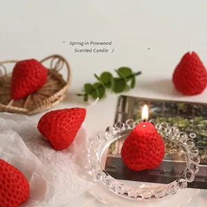 Creative Cute Strawberry Scented Candle Simulation Fruit Soy Wax Small Candle Home Decor Romantic Gift Party Aromatherapy