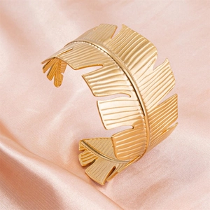 Wide Palm Leaf Open Cuff Bracelet Stainless Steel 18K Gold Plated Adjustable Bangle Tropical Feather Design Bohemian Jewelry