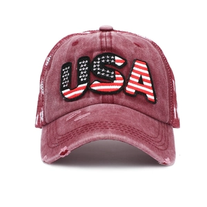 Casquette trucker queue de cheval vintage bordeaux avec broderie drapeau USA usée