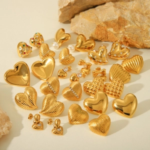 Stainless Steel Heart Stud Earrings 18K Gold Plated Textured Geometric Minimalist Elegant Statement Jewelry For Women