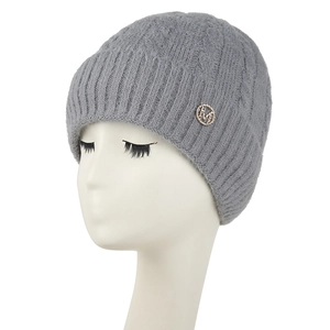 Bonnet en tricot gris pour femme avec doublure polaire et breloque logo M en diamant